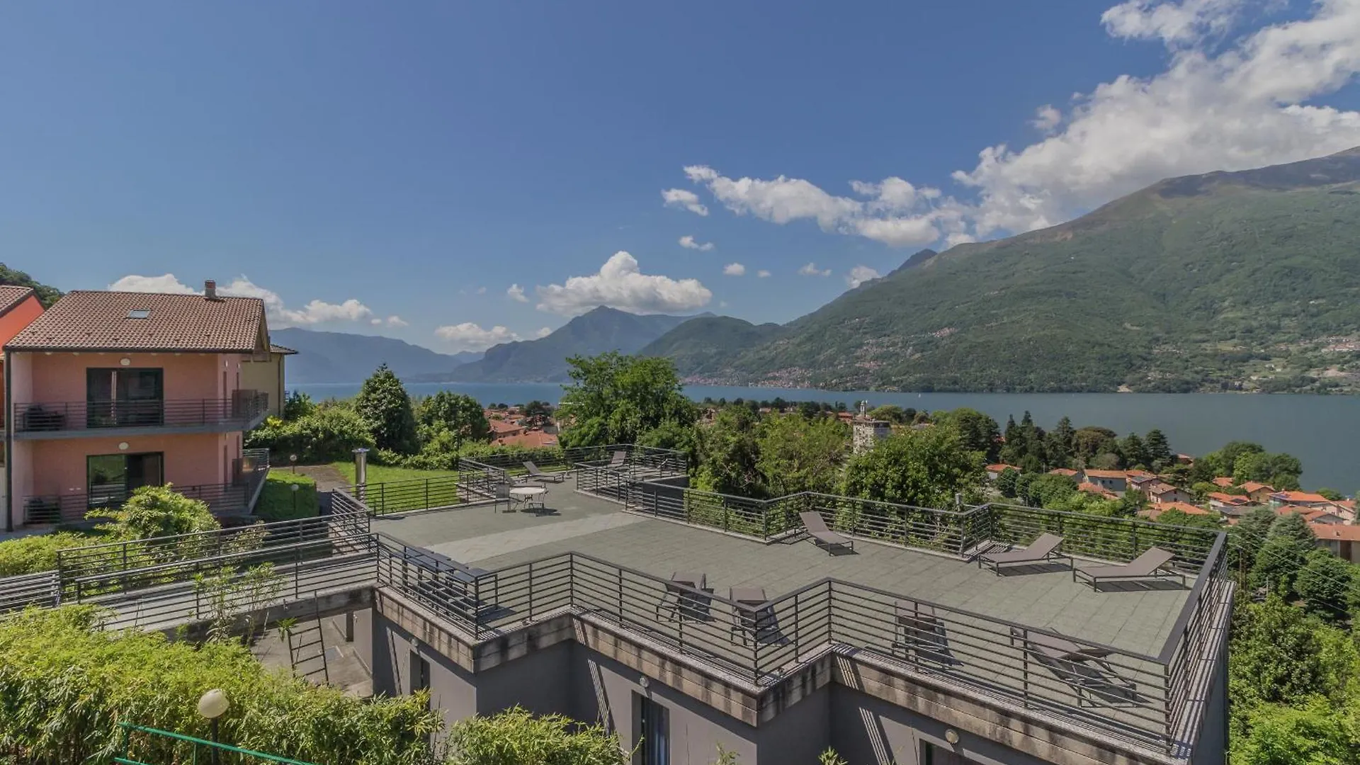 Brezza Del Lario Bilocale By Varenna Holidays Дервио 0*,  Италия