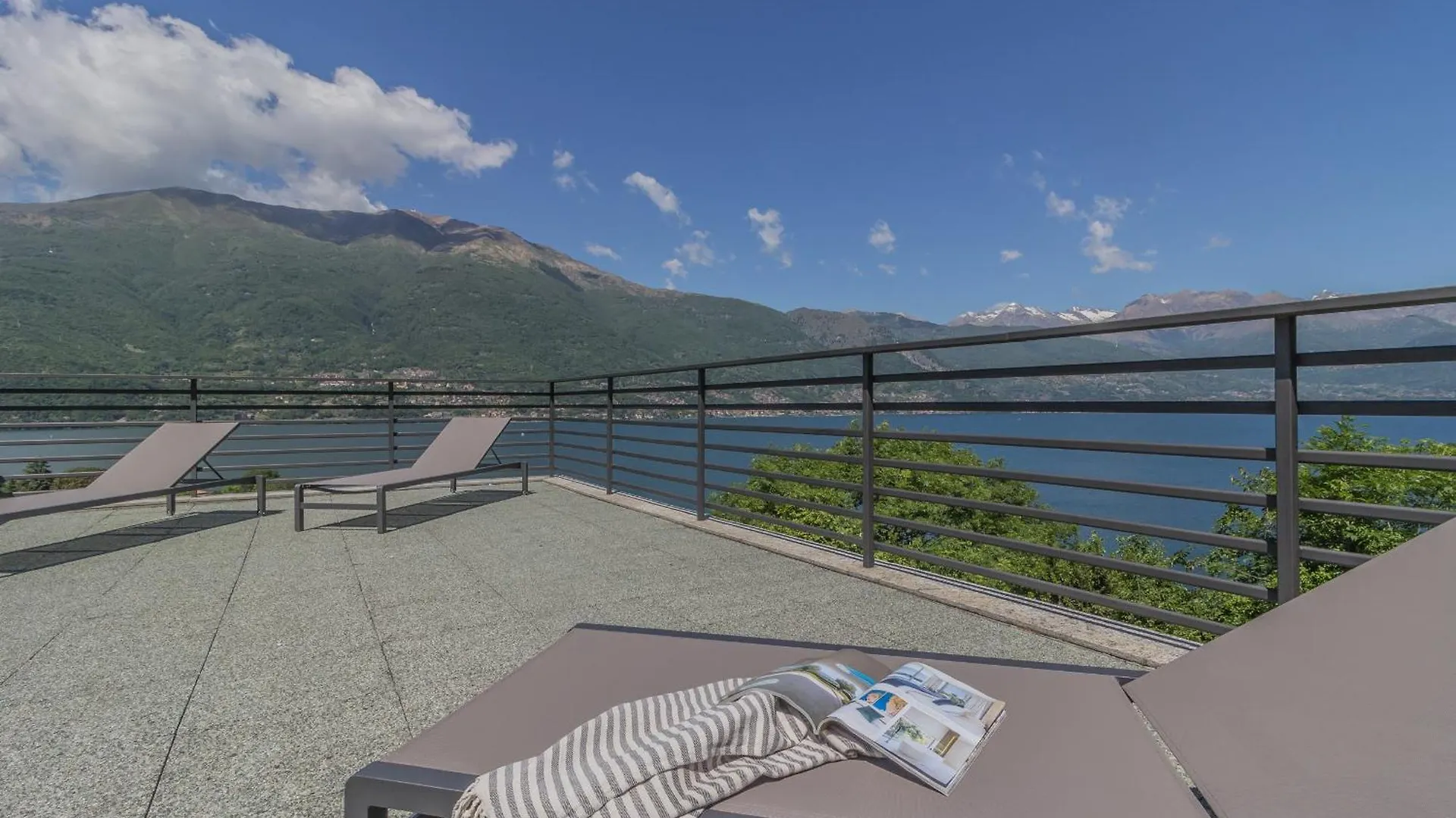 Brezza Del Lario Bilocale By Varenna Holidays Дервио