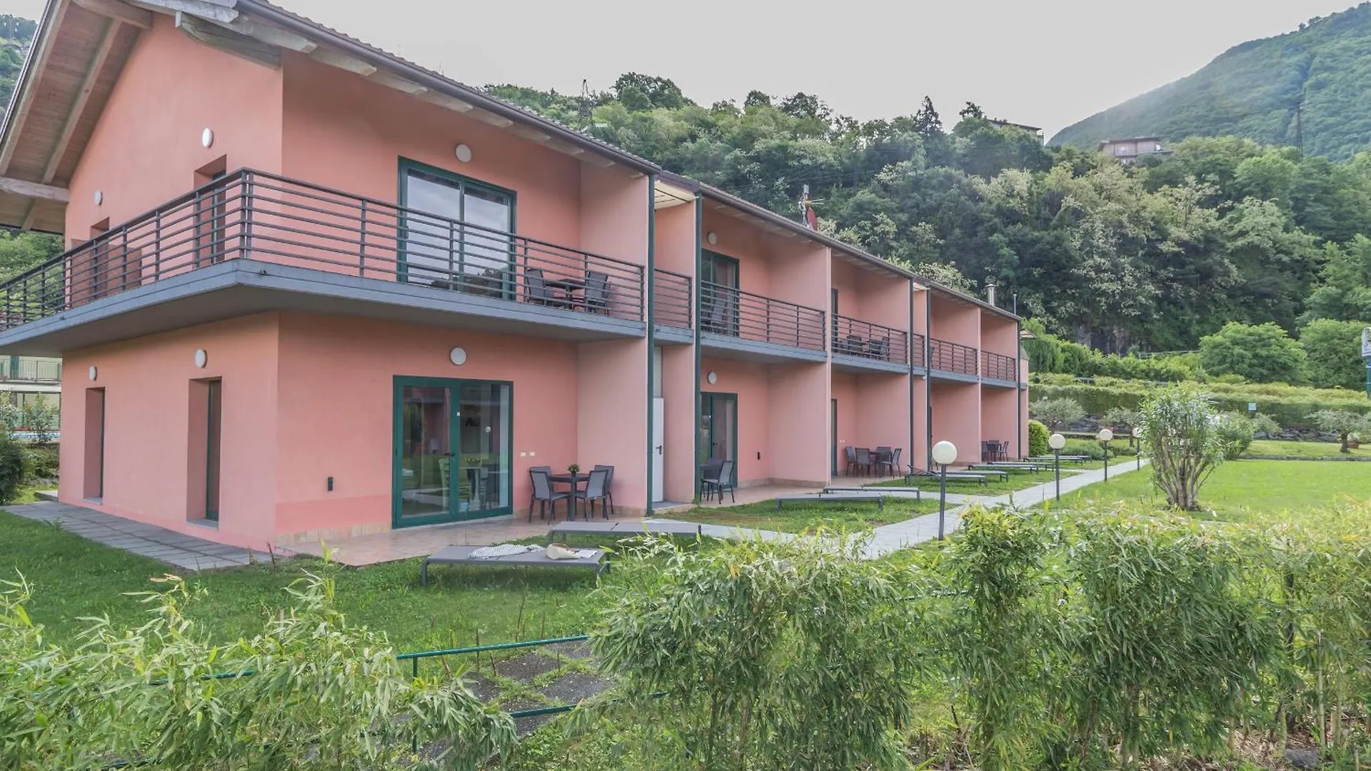 Brezza Del Lario Bilocale By Varenna Holidays Дервио 0*,
