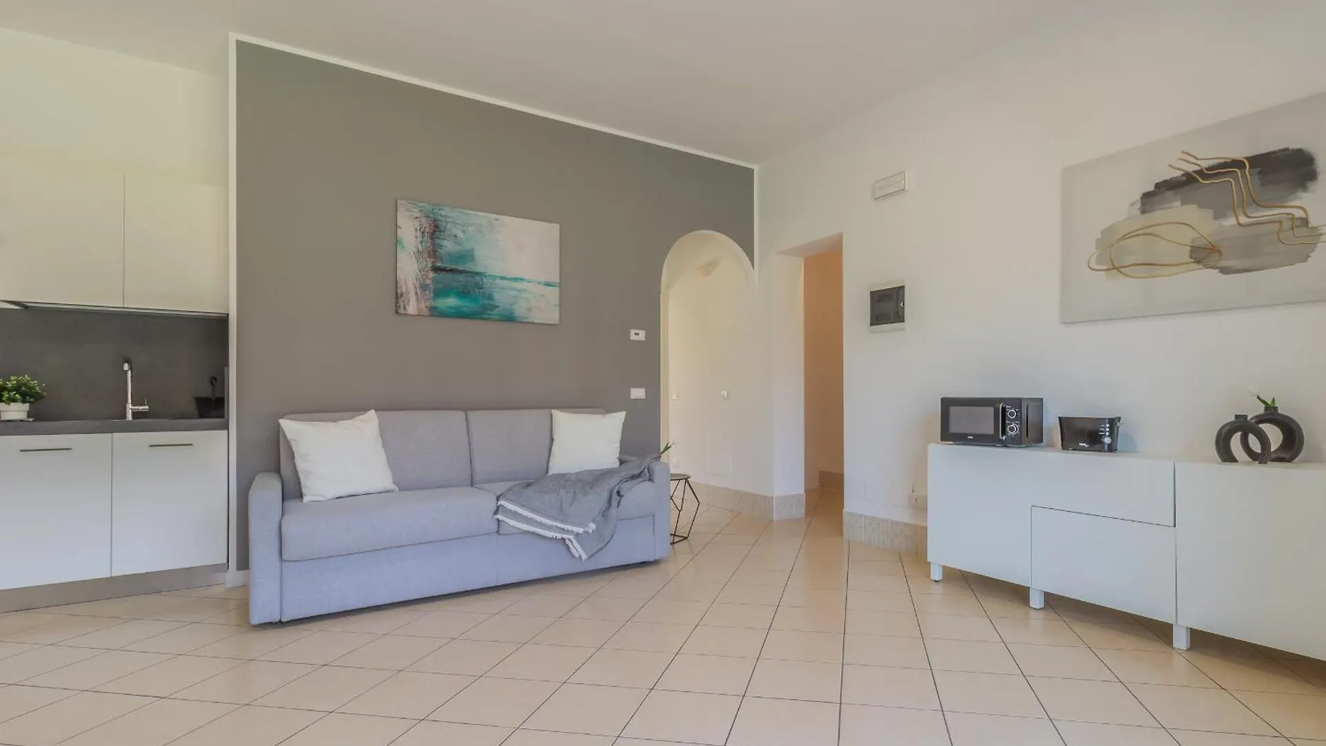 Апартаменты Brezza Del Lario Bilocale By Varenna Holidays Дервио Италия